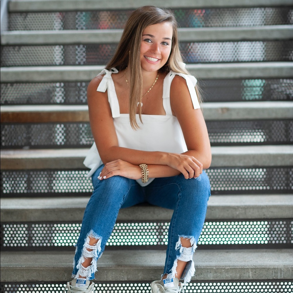 Meet your Posher, Madison